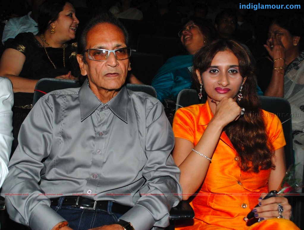 Rituparna and Sudha pay homage to Ravindranath Tagore Event hd photo