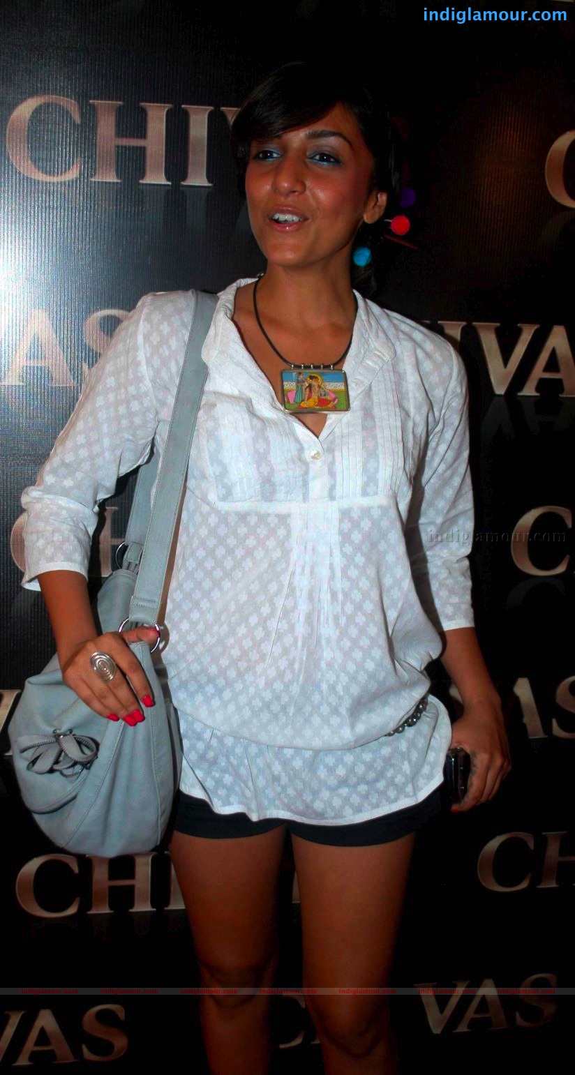 Dia and Konkona at Chivas Studio Spotlight party Event hd photo