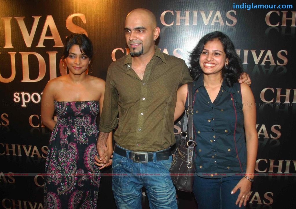 Dia and Konkona at Chivas Studio Spotlight party Event hd photo