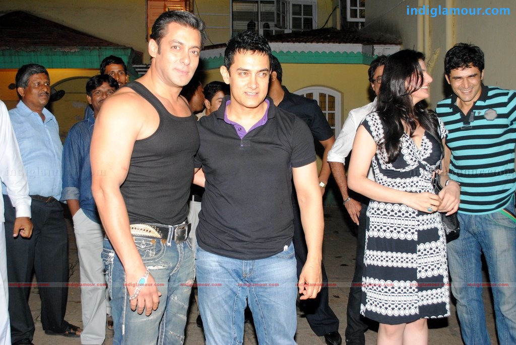 Salman at Aamir Khan's bash for Argentinian music director Event hd photo
