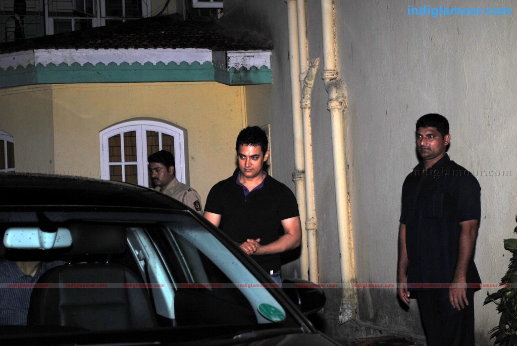 Salman at Aamir Khan's bash for Argentinian music director Event hd photo