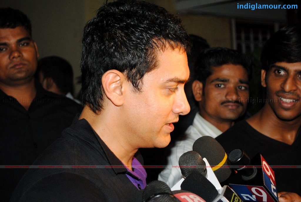 Salman at Aamir Khan's bash for Argentinian music director Event hd photo