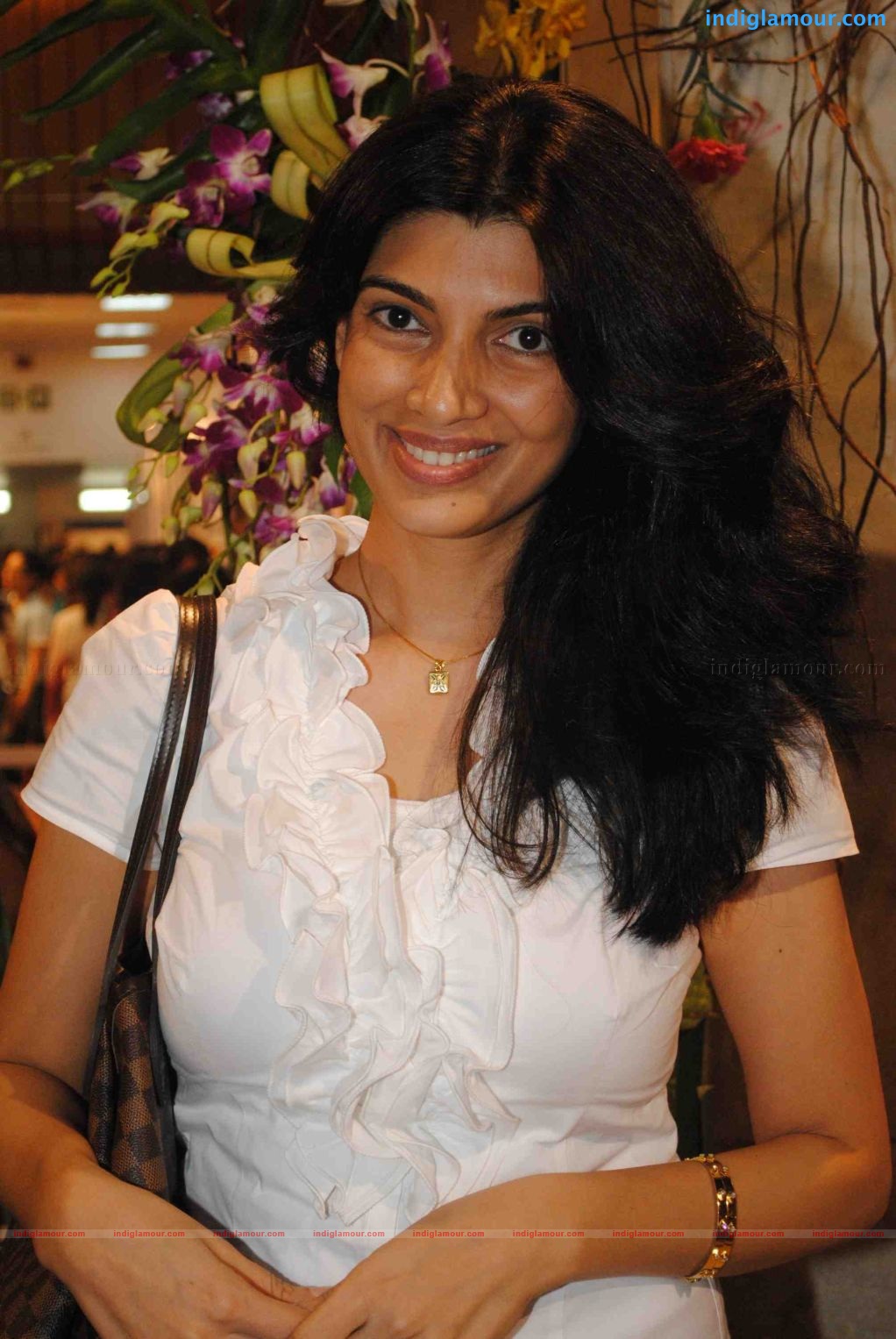 Sophie Chaudhary Sherlyn Chopra at 'Brides of Mumbai' exhibition Event hd photo