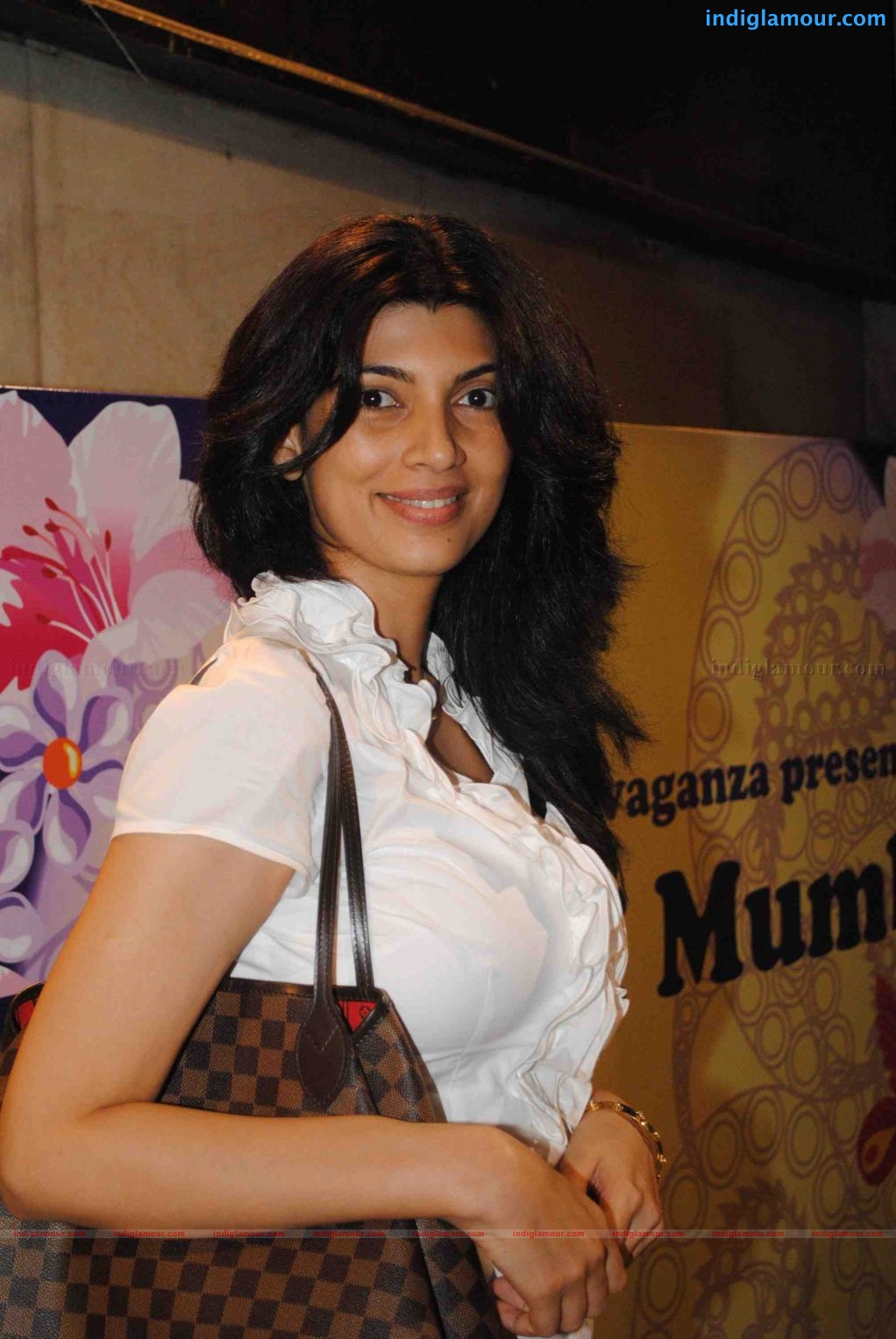 Sophie Chaudhary Sherlyn Chopra at 'Brides of Mumbai' exhibition Event hd photo