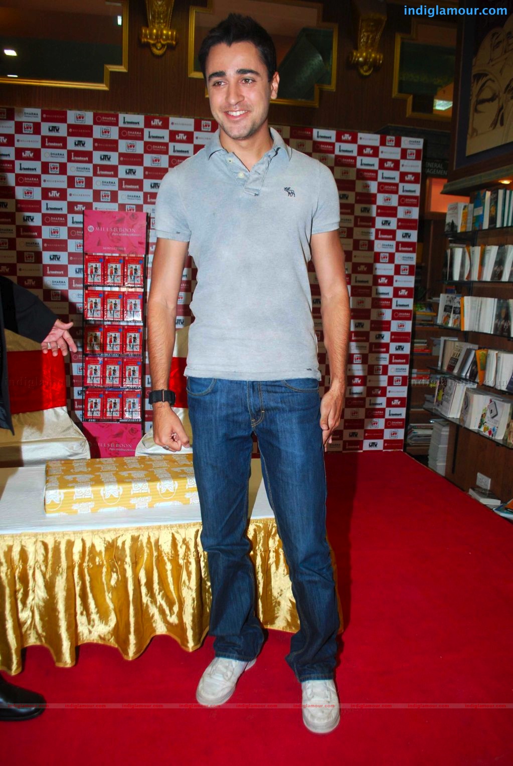 Imran Khan launches Mills N Boon book to Promote I hate Love Stories Event hd photo