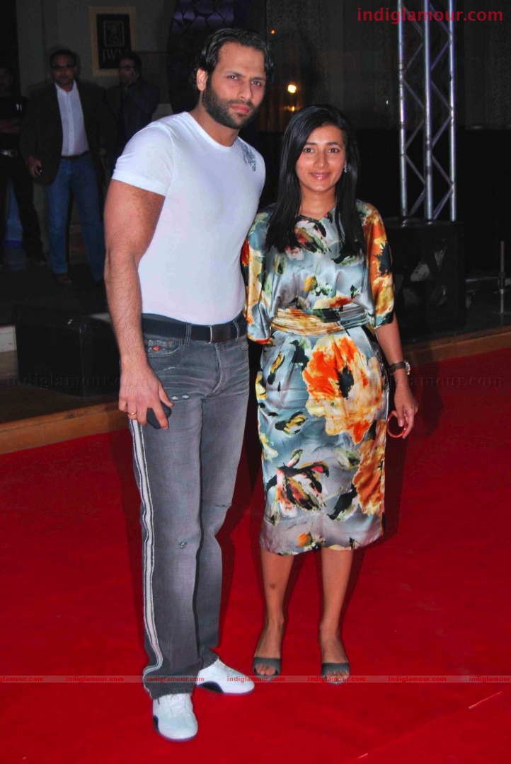 SRK and Akon bash Event hd photo
