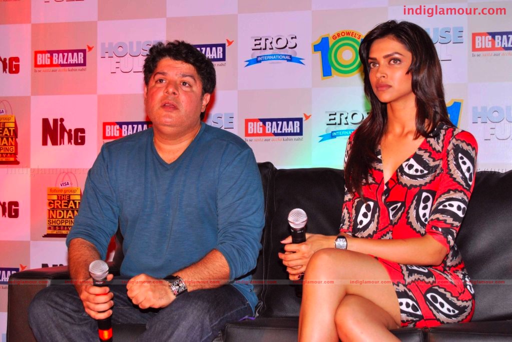 Deepika and sajid promotes HousefulL Event hd photo