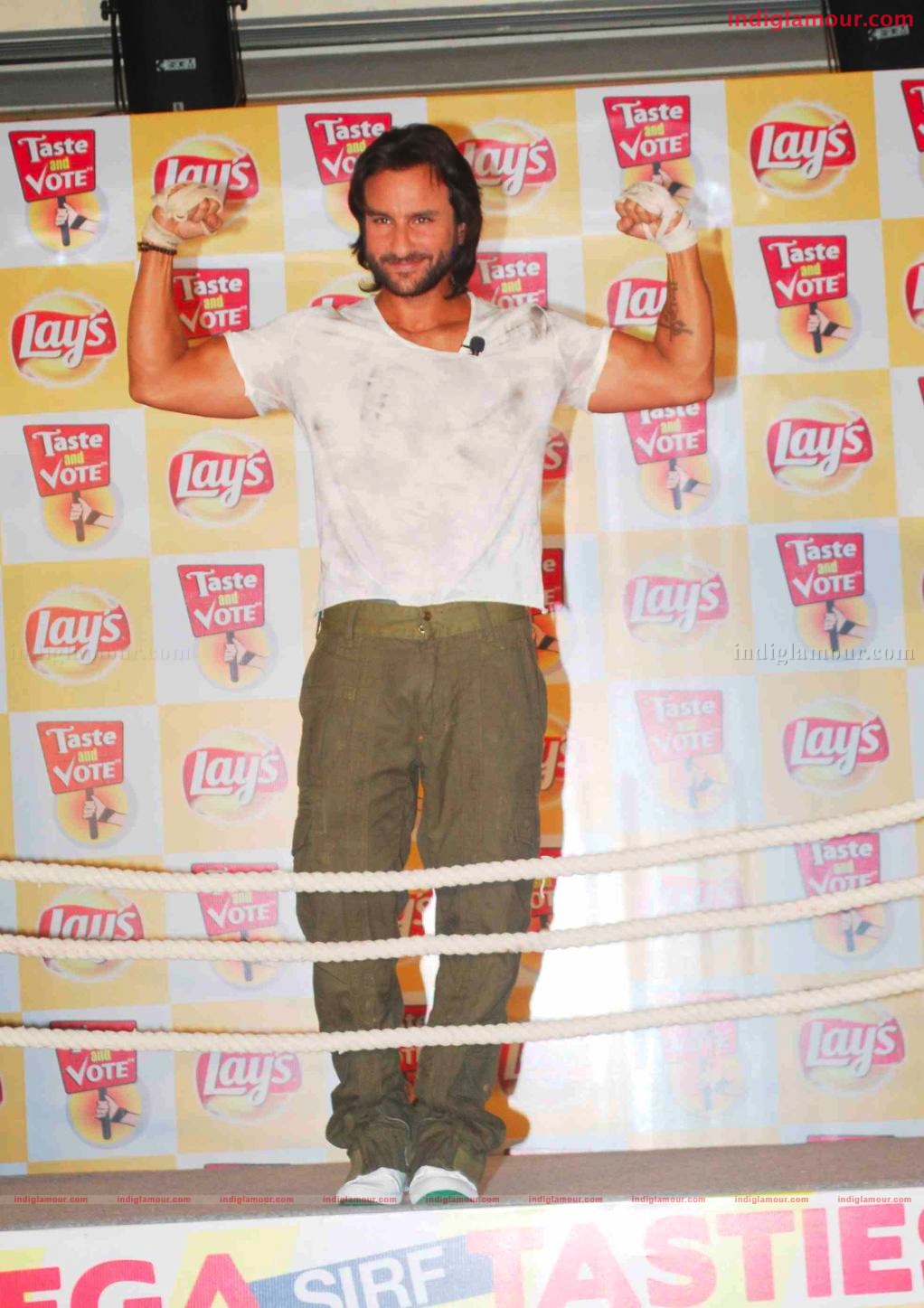 Saif Ali Khan Launches new flavours of Lays Event hd photo