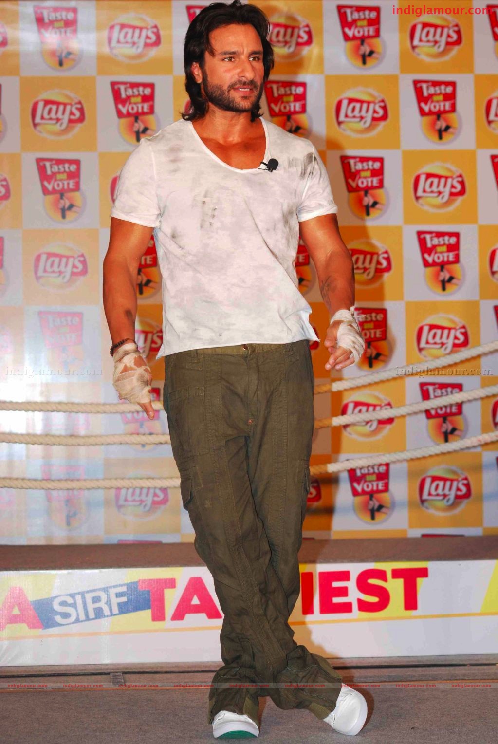 Saif Ali Khan Launches new flavours of Lays Event hd photo