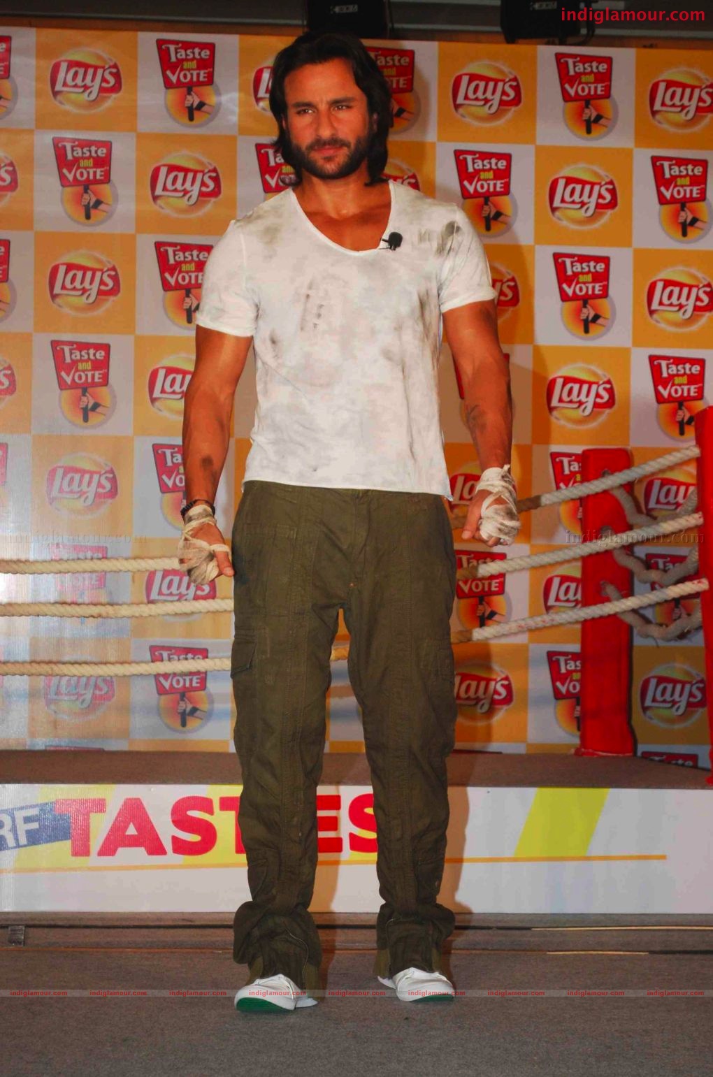 Saif Ali Khan Launches new flavours of Lays Event hd photo