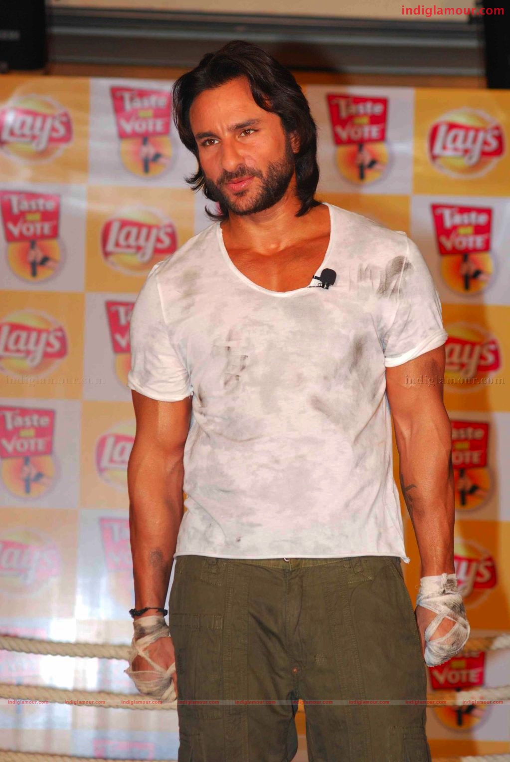 Saif Ali Khan Launches new flavours of Lays Event hd photo