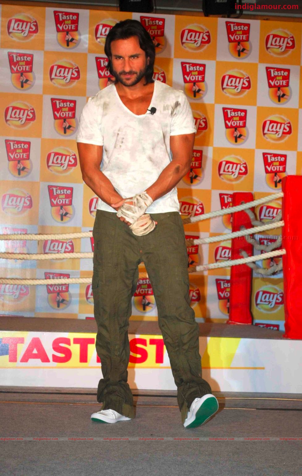 Saif Ali Khan Launches new flavours of Lays Event hd photo