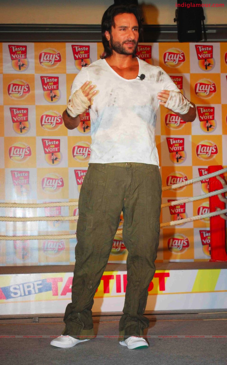 Saif Ali Khan Launches new flavours of Lays Event hd photo