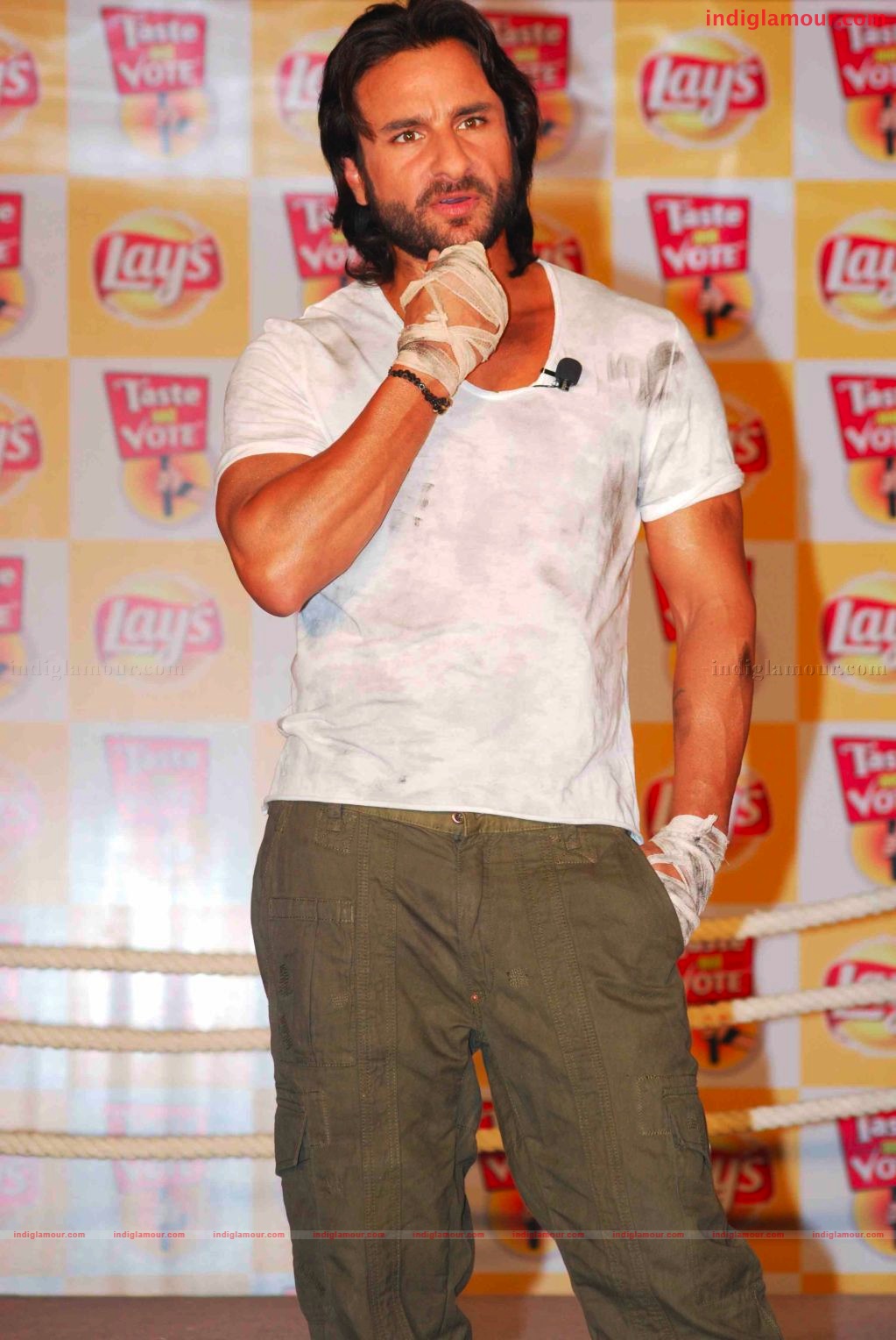 Saif Ali Khan Launches new flavours of Lays Event hd photo