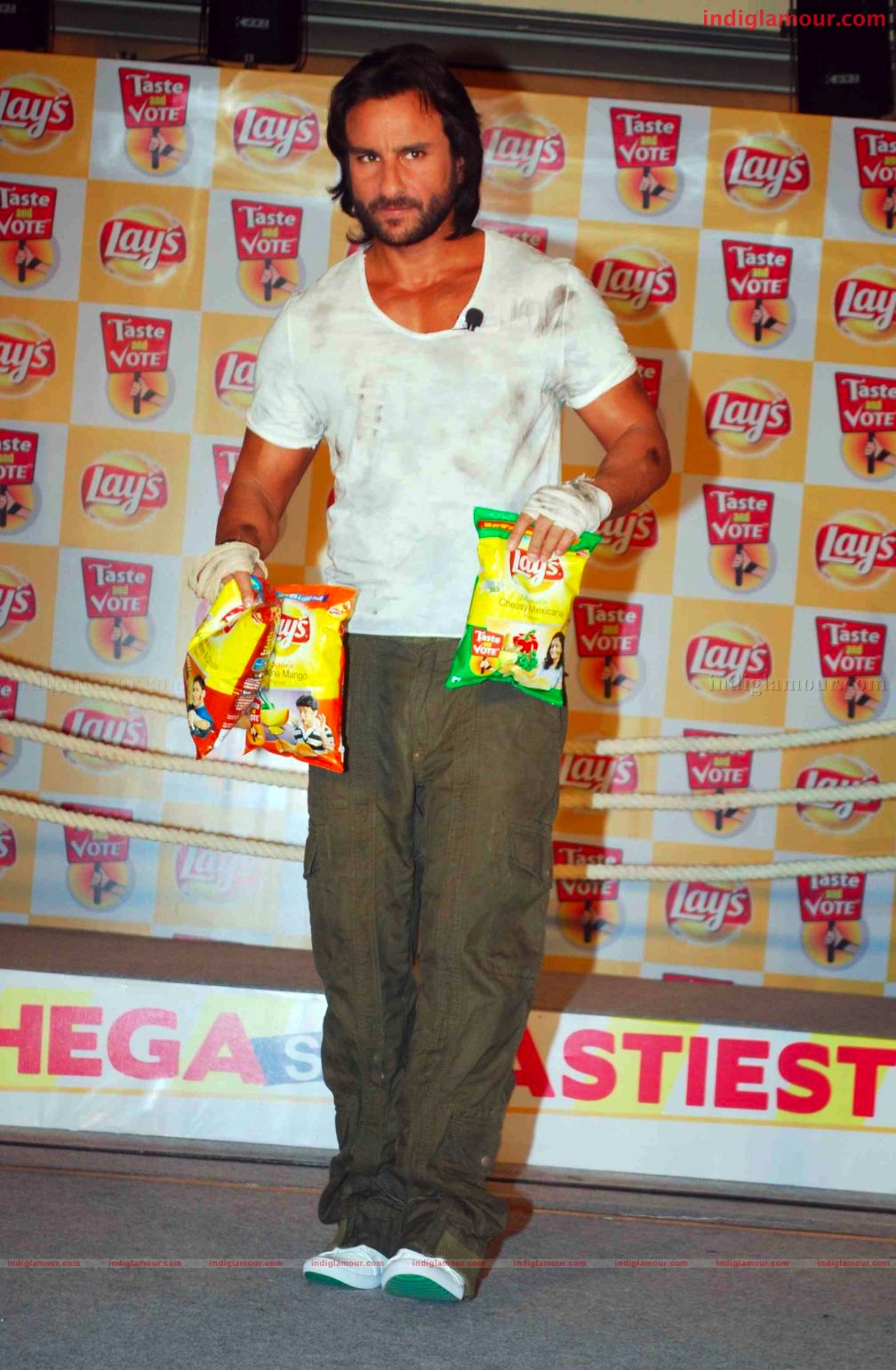 Saif Ali Khan Launches new flavours of Lays Event hd photo
