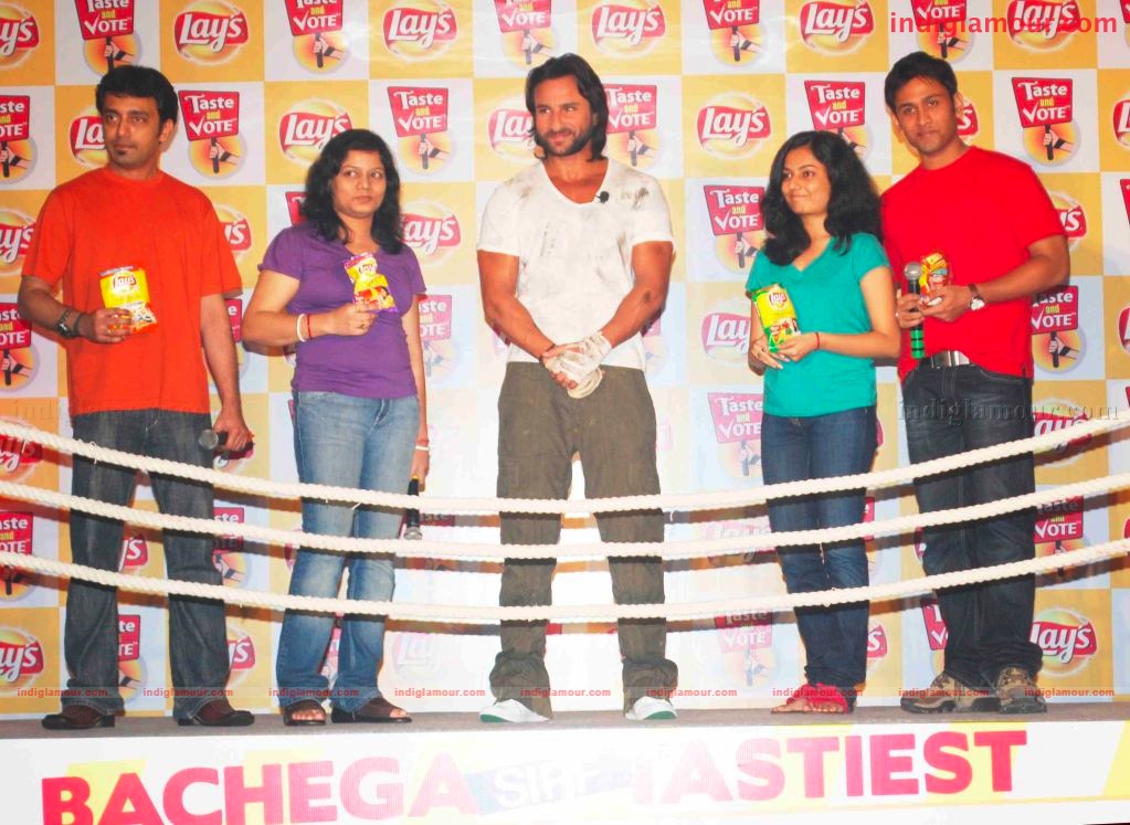 Saif Ali Khan Launches new flavours of Lays Event hd photo