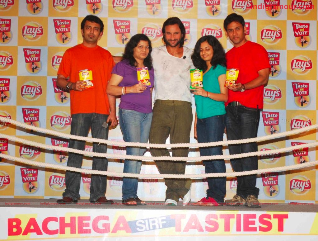 Saif Ali Khan Launches new flavours of Lays Event hd photo