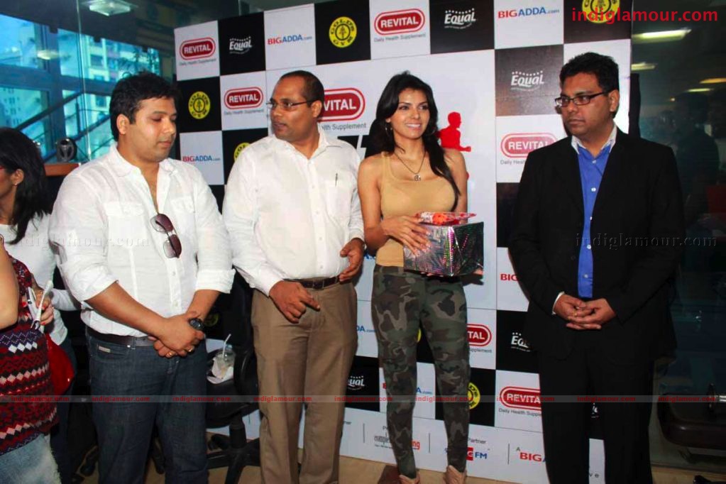 Sherlyn Chopra at Golds gym Event hd photo