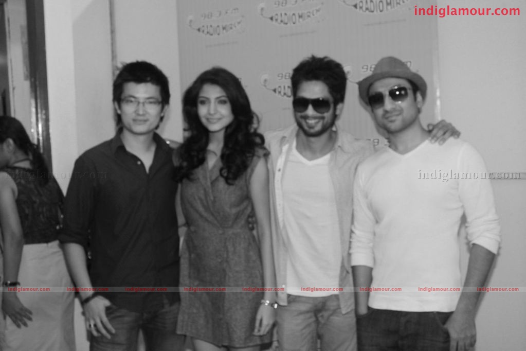 Badmash Company starcast  at  Radio Mirchi Event hd photo