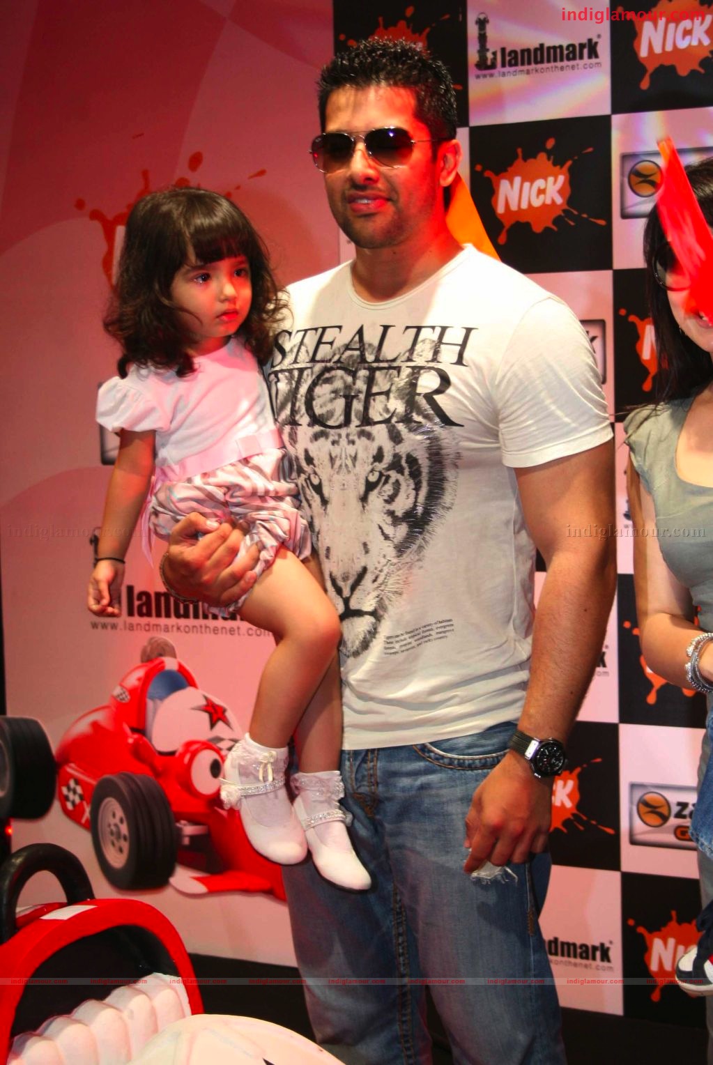 Mahima Chaudry and Aftab at the launch of Road the game Event hd photo