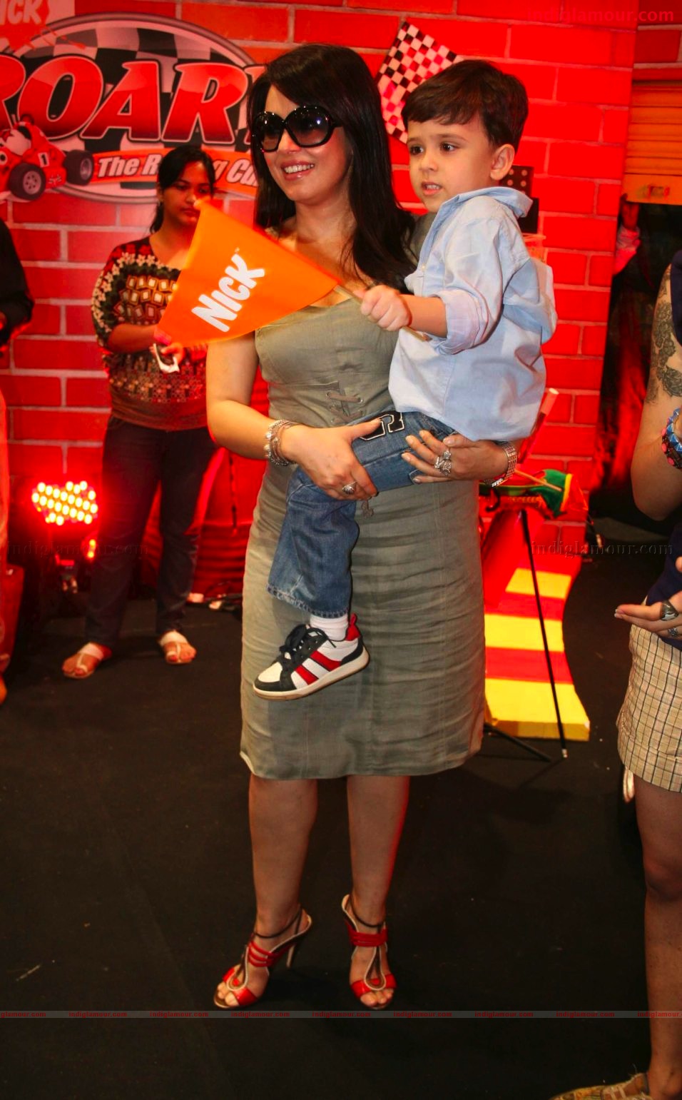 Mahima Chaudry and Aftab at the launch of Road the game Event hd photo