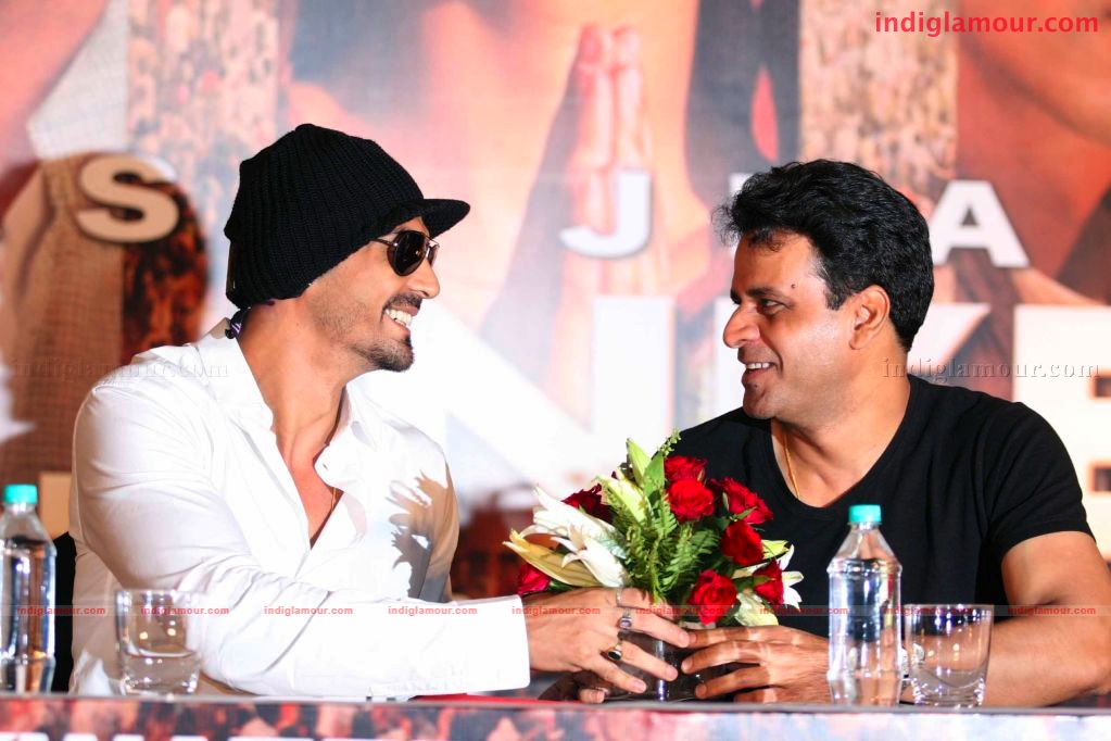 Raajneeti Press Conference Event hd photo