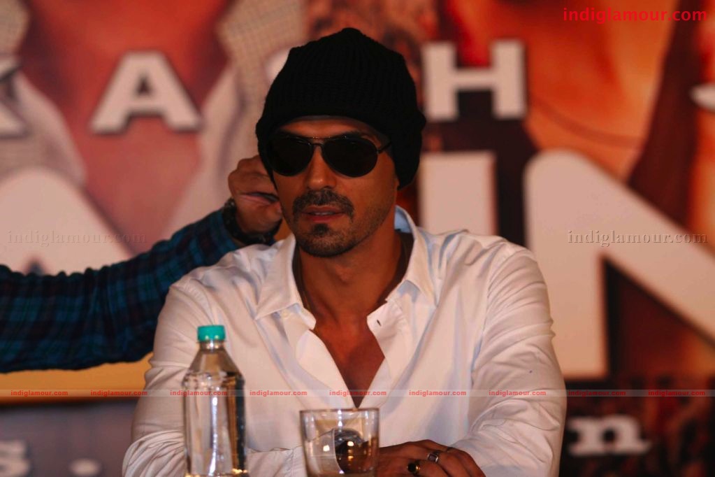 Raajneeti Press Conference Event hd photo
