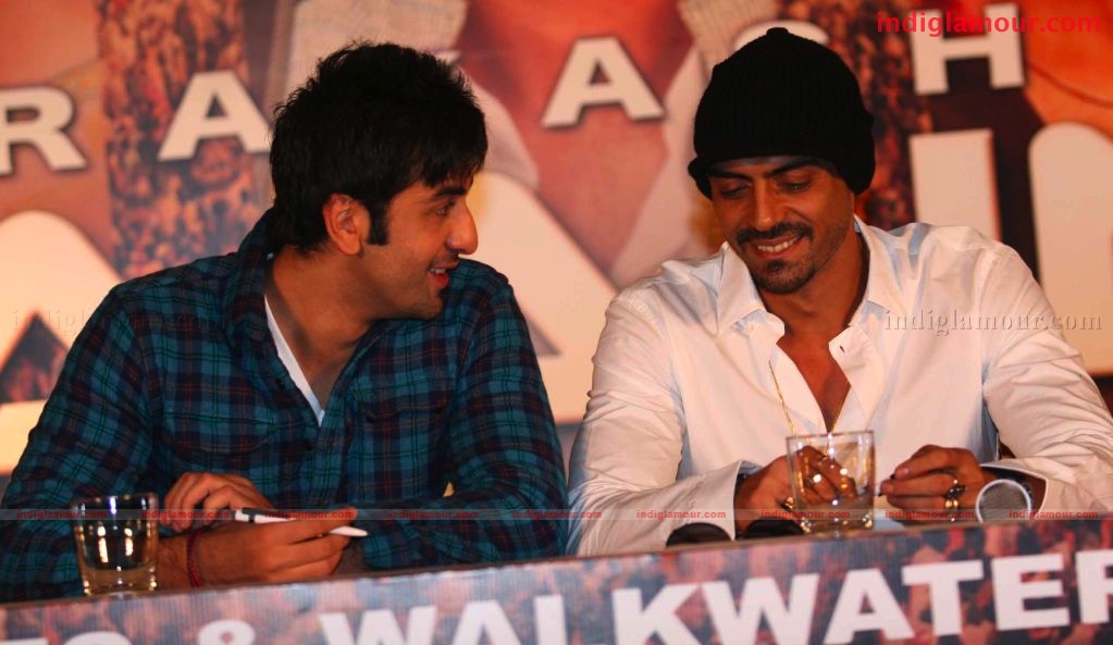 Raajneeti Press Conference Event hd photo
