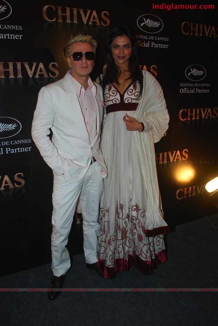 Deepika padukone and Rohit Behal at chivas press meet Event hd photo