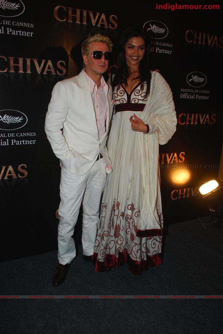 Deepika padukone and Rohit Behal at chivas press meet Event hd photo