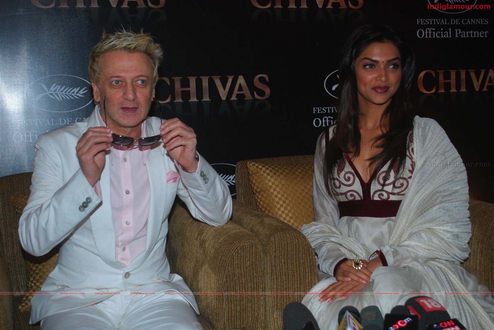 Deepika padukone and Rohit Behal at chivas press meet Event hd photo