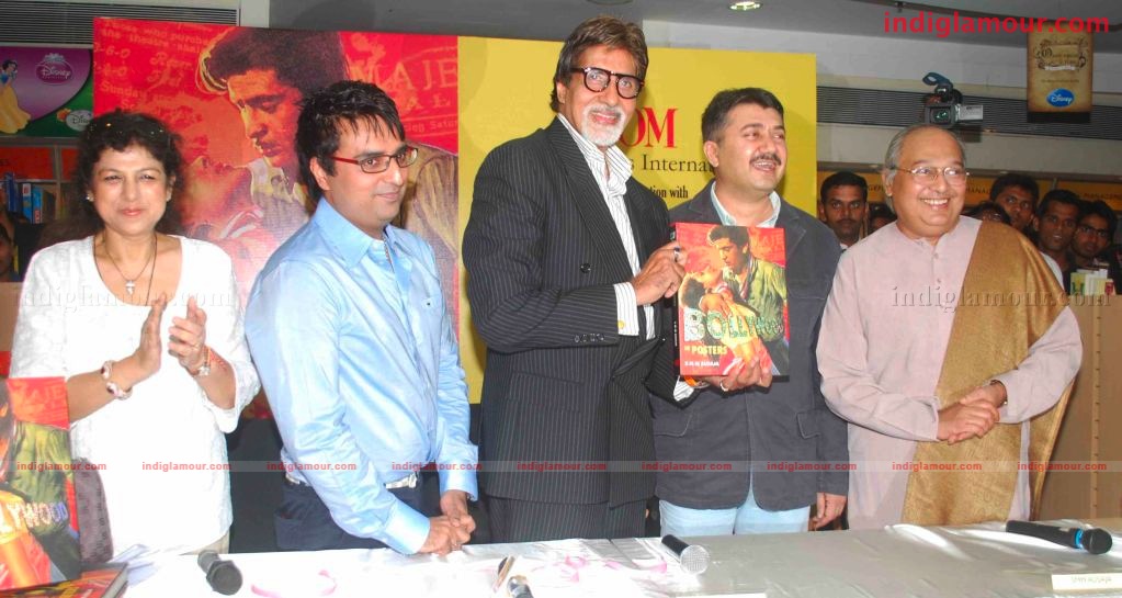 Amitabh Bachchan Launches S M M AUSAJA's Book Bollywood in posters Event hd photo