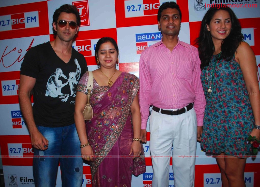 Hritik Roshan and Bárbara Mori met contest winners at Big FM Studio Event hd photo