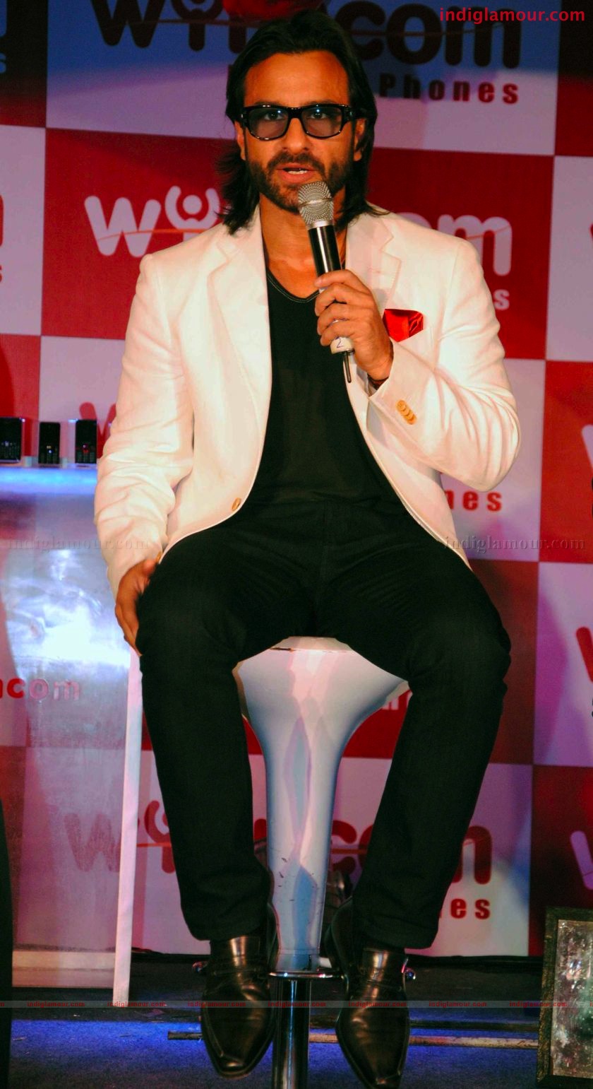 Saif Ali Khan launches Wyncom mobile Event hd photo