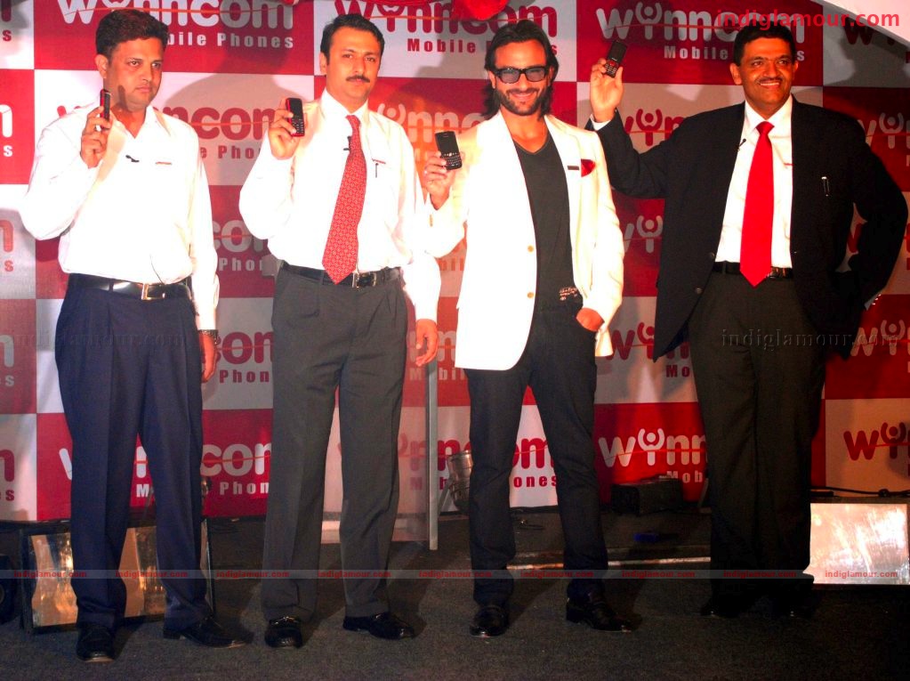 Saif Ali Khan launches Wyncom mobile Event hd photo