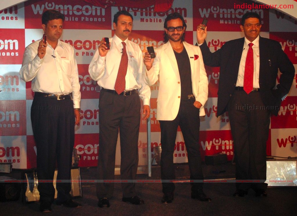Saif Ali Khan launches Wyncom mobile Event hd photo