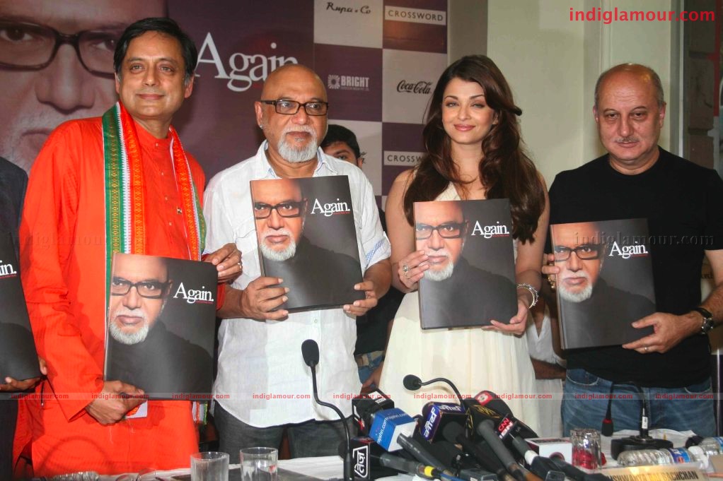 Aishwarya Rai at  Pritish Nandy's Book Launch Event hd photo