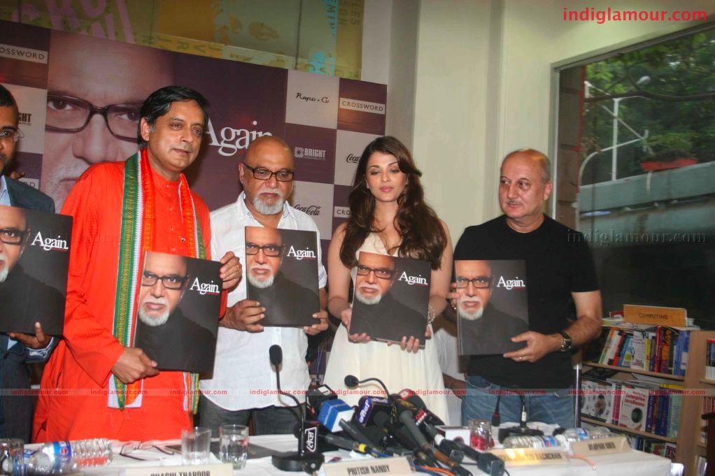 Aishwarya Rai at  Pritish Nandy's Book Launch Event hd photo