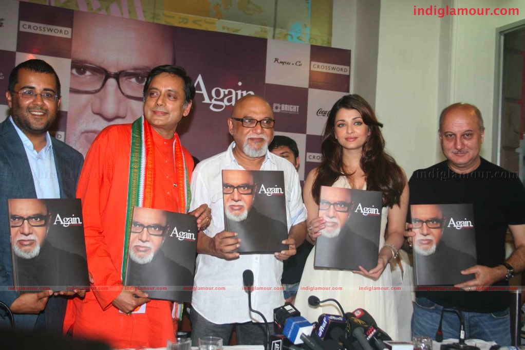 Aishwarya Rai at  Pritish Nandy's Book Launch Event hd photo