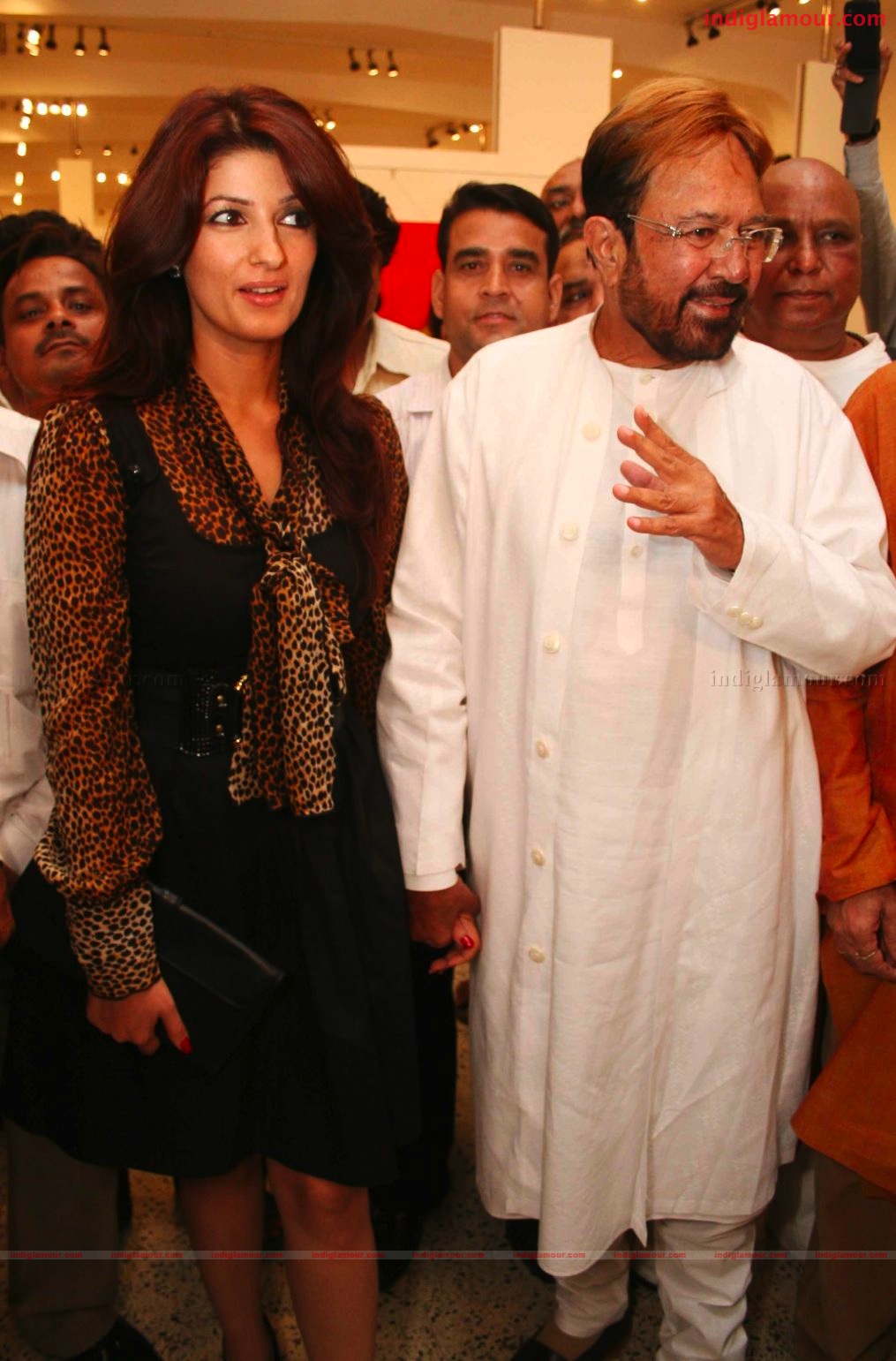 Rajesh Khanna and Twinkle Khanna inagurates Prithvi Soni's Exhibition Event hd photo