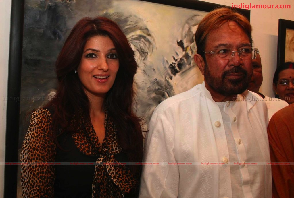 Rajesh Khanna and Twinkle Khanna inagurates Prithvi Soni's Exhibition Event hd photo