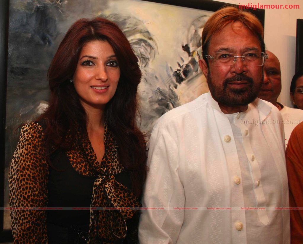 Rajesh Khanna and Twinkle Khanna inagurates Prithvi Soni's Exhibition Event hd photo