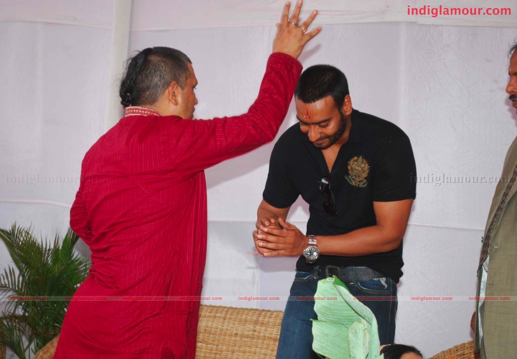 Ajay devgn launches roha infrastructure developers's new project Event hd photo
