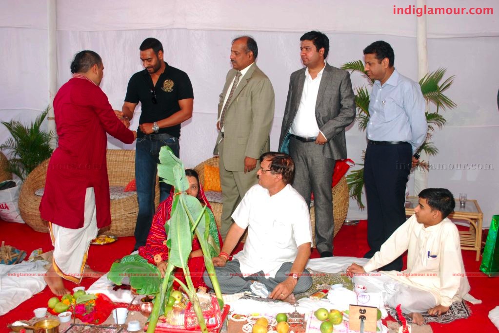Ajay devgn launches roha infrastructure developers's new project Event hd photo