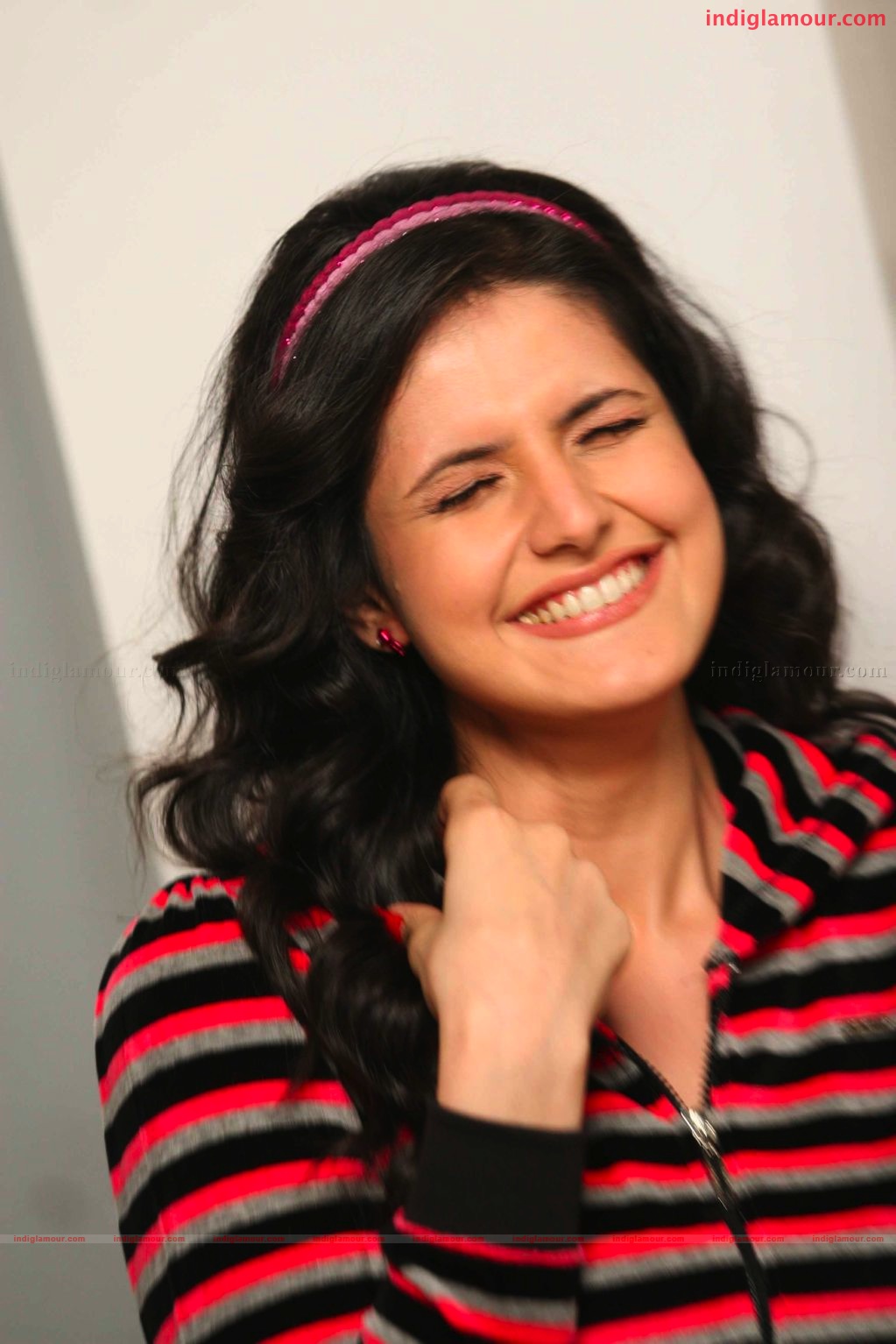 Zarine Khan Photo shoot for  Sweet Dream Lounge Wear Event hd photo