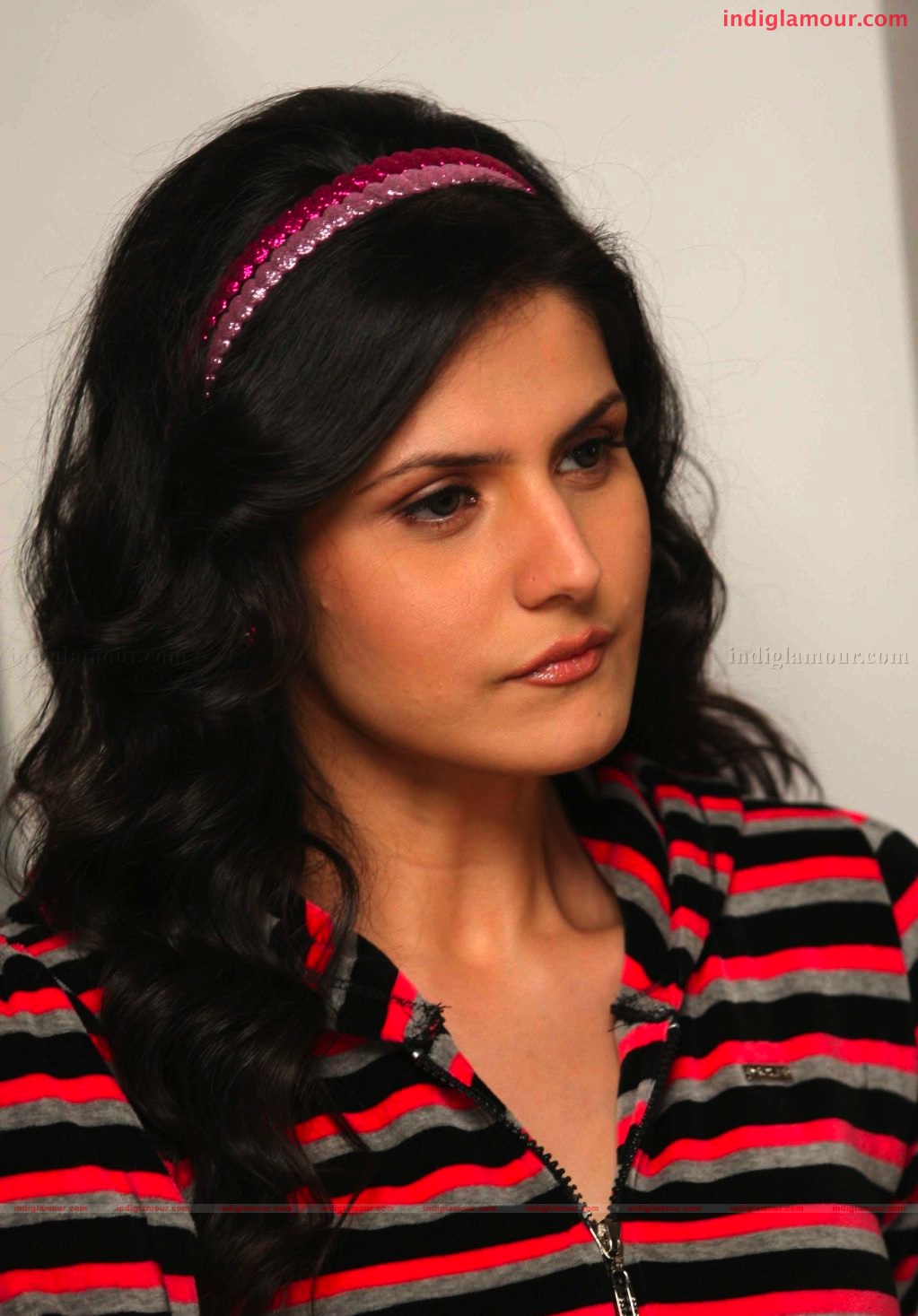 Zarine Khan Photo shoot for  Sweet Dream Lounge Wear Event hd photo