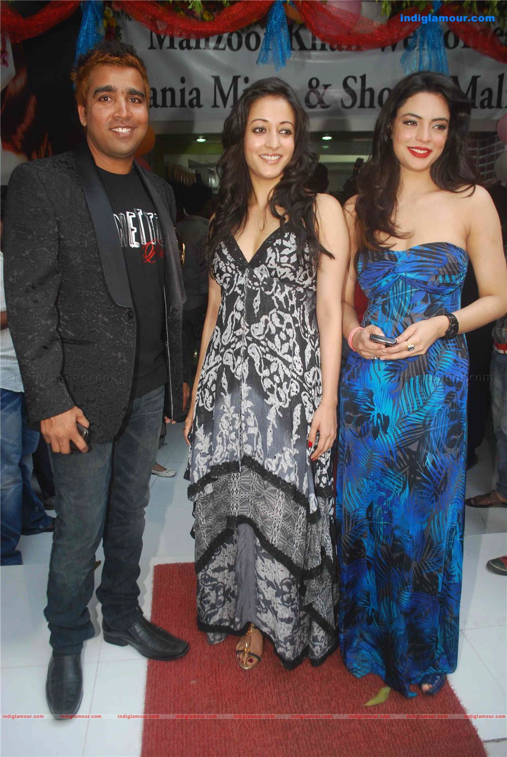 Manzoor Khan Saloon launch by Sania Mirza and Soheb Malik Event hd photo