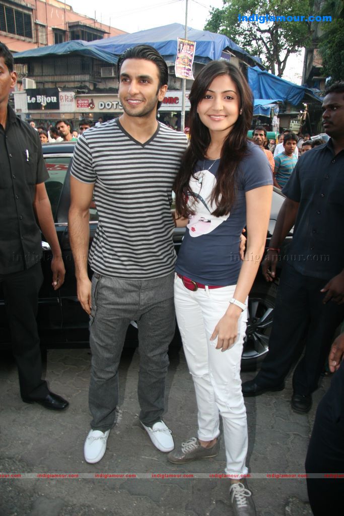 Anushka Sharma Event hd photo