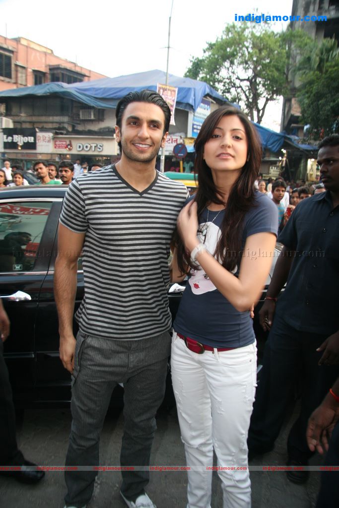 Anushka Sharma Event hd photo