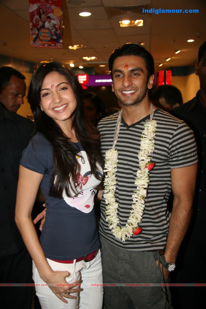 Anushka Sharma Event hd photo